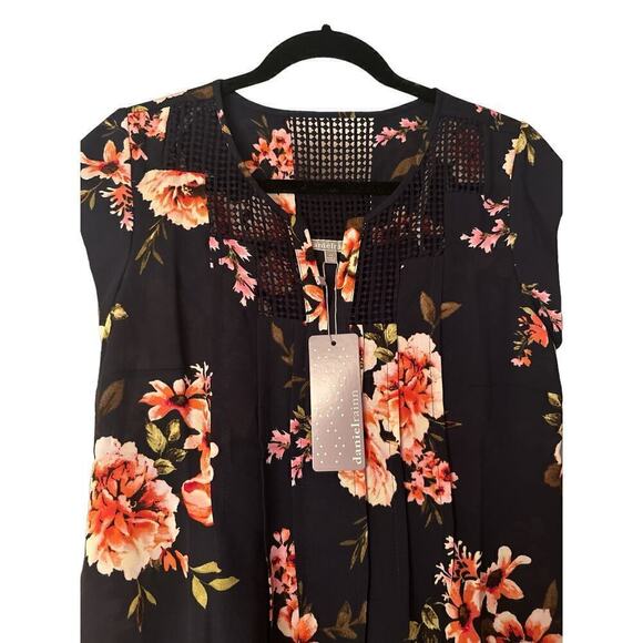 Daniel Rainn Women's Split Neck Floral Cap Sleeve Lace Yoke Top Size PS Blue NWT - Picture 4 of 8
